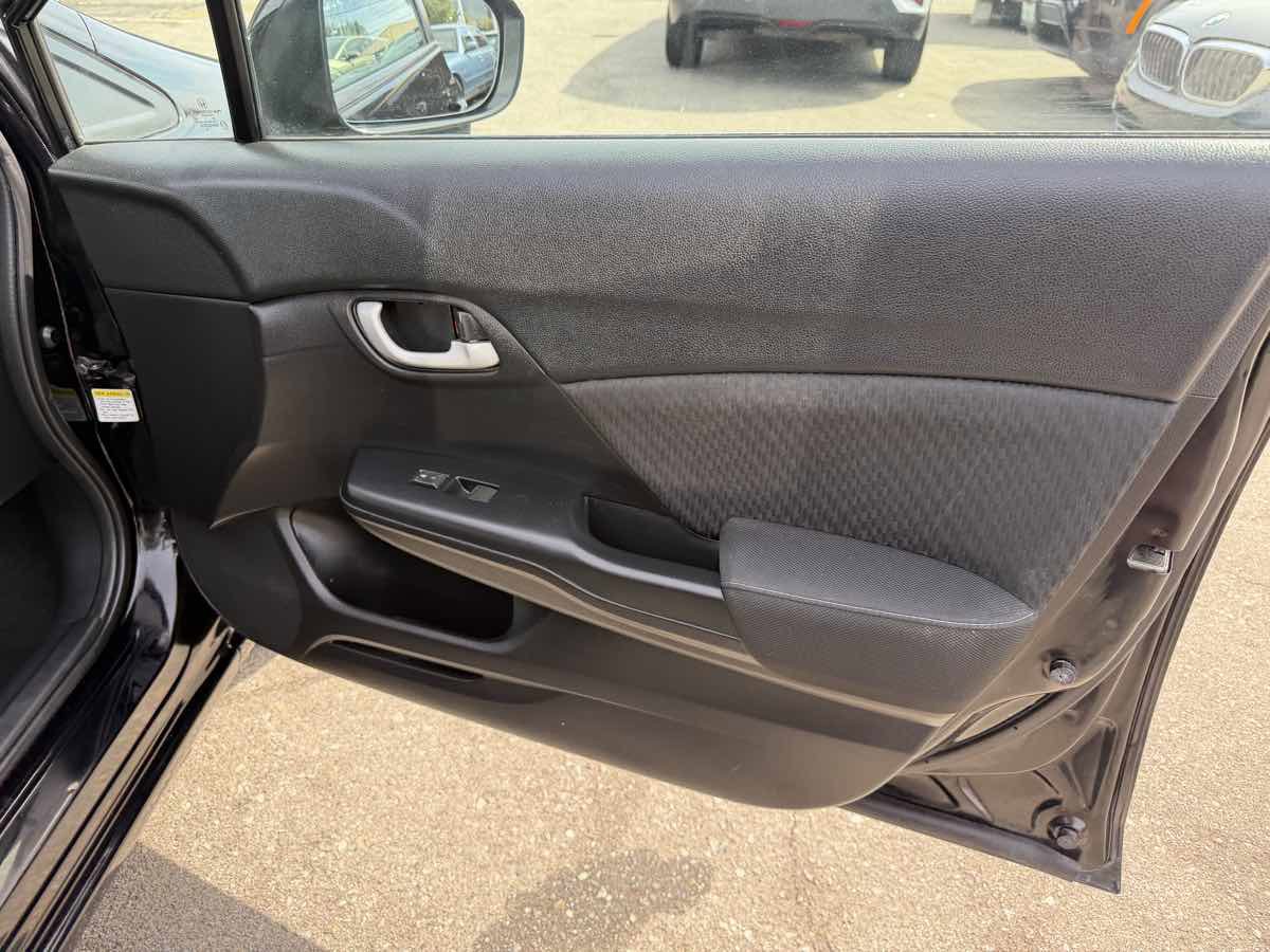 Used 2015 Honda Civic SE image 17