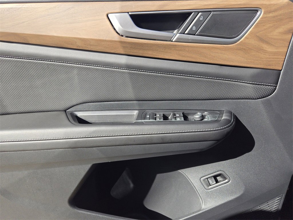 New 2026 Volkswagen Atlas SE image 17