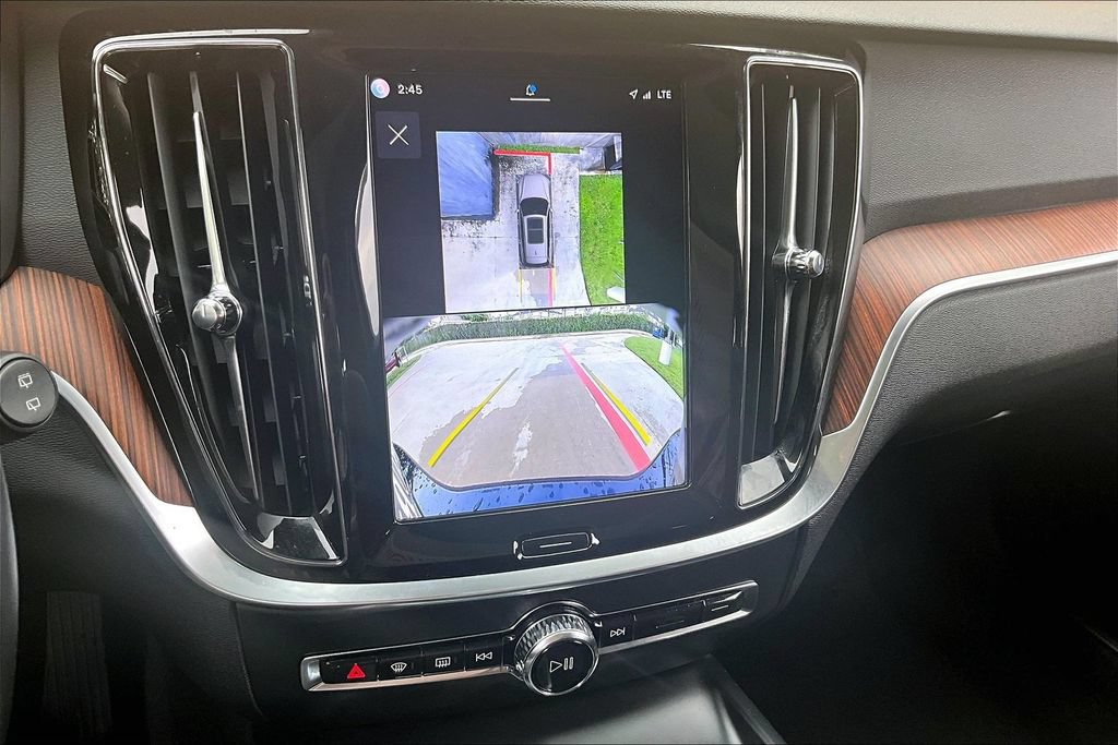 Certified 2025 Volvo V60 B5 Cross Country Plus AWD/4WD image 29