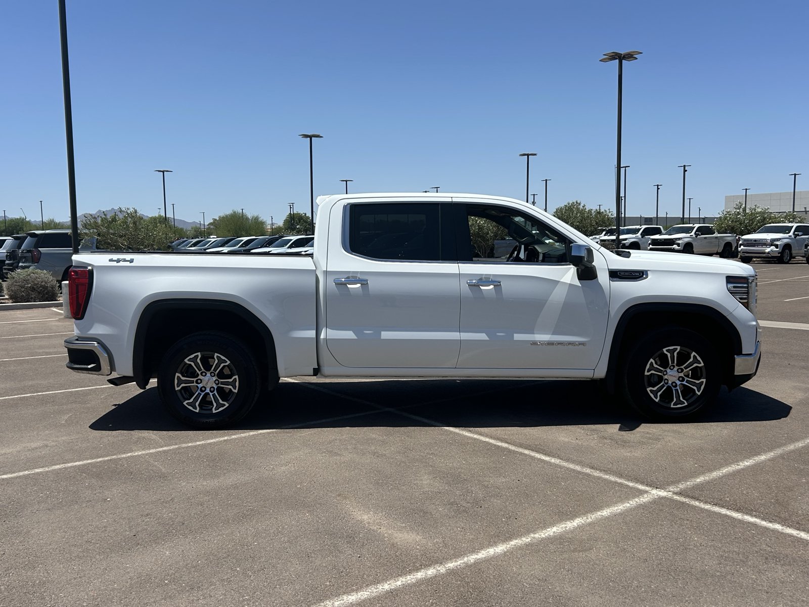 Certified 2025 GMC Sierra 1500 SLT AWD/4WD image 6