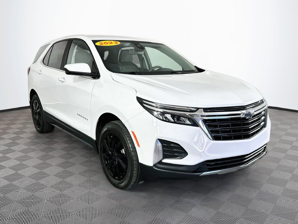 Used 2023 Chevrolet Equinox LT AWD/4WD image 2