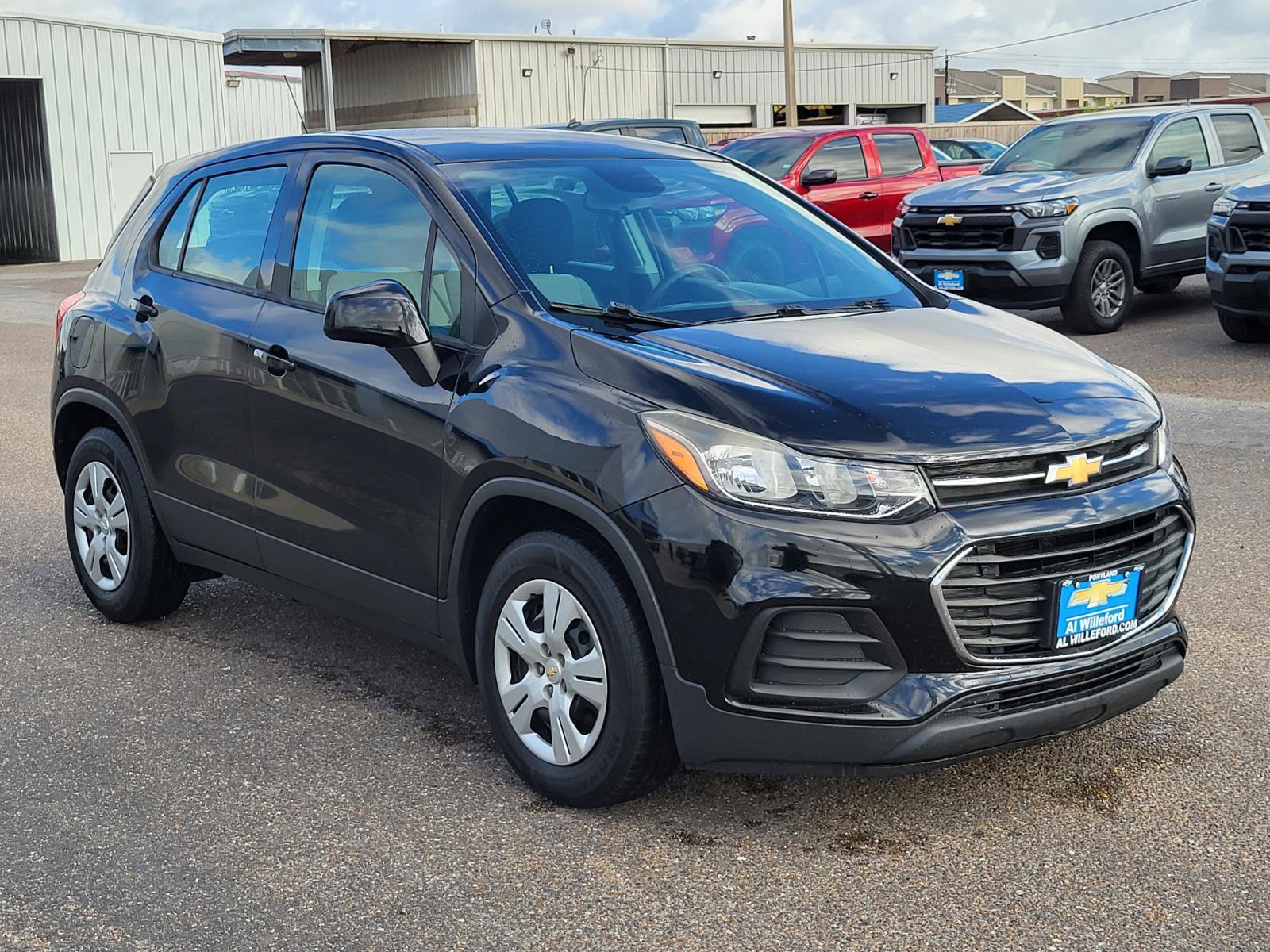 Used 2018 Chevrolet Trax LS w/ LPO, Cargo Package FWD image 7