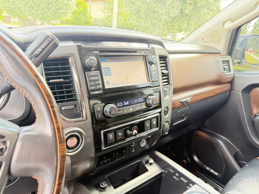 Used 2017 Nissan Titan Platinum Reserve RWD image 17