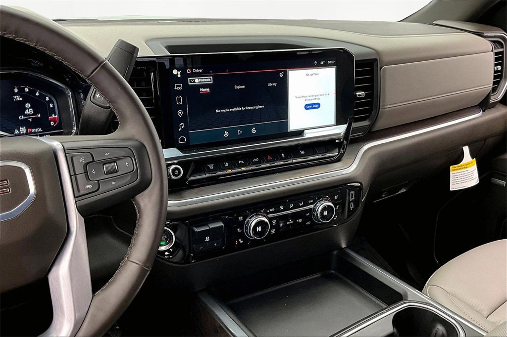 Used 2025 GMC Sierra 3500 SLT w/ SLT Premium Package image 6