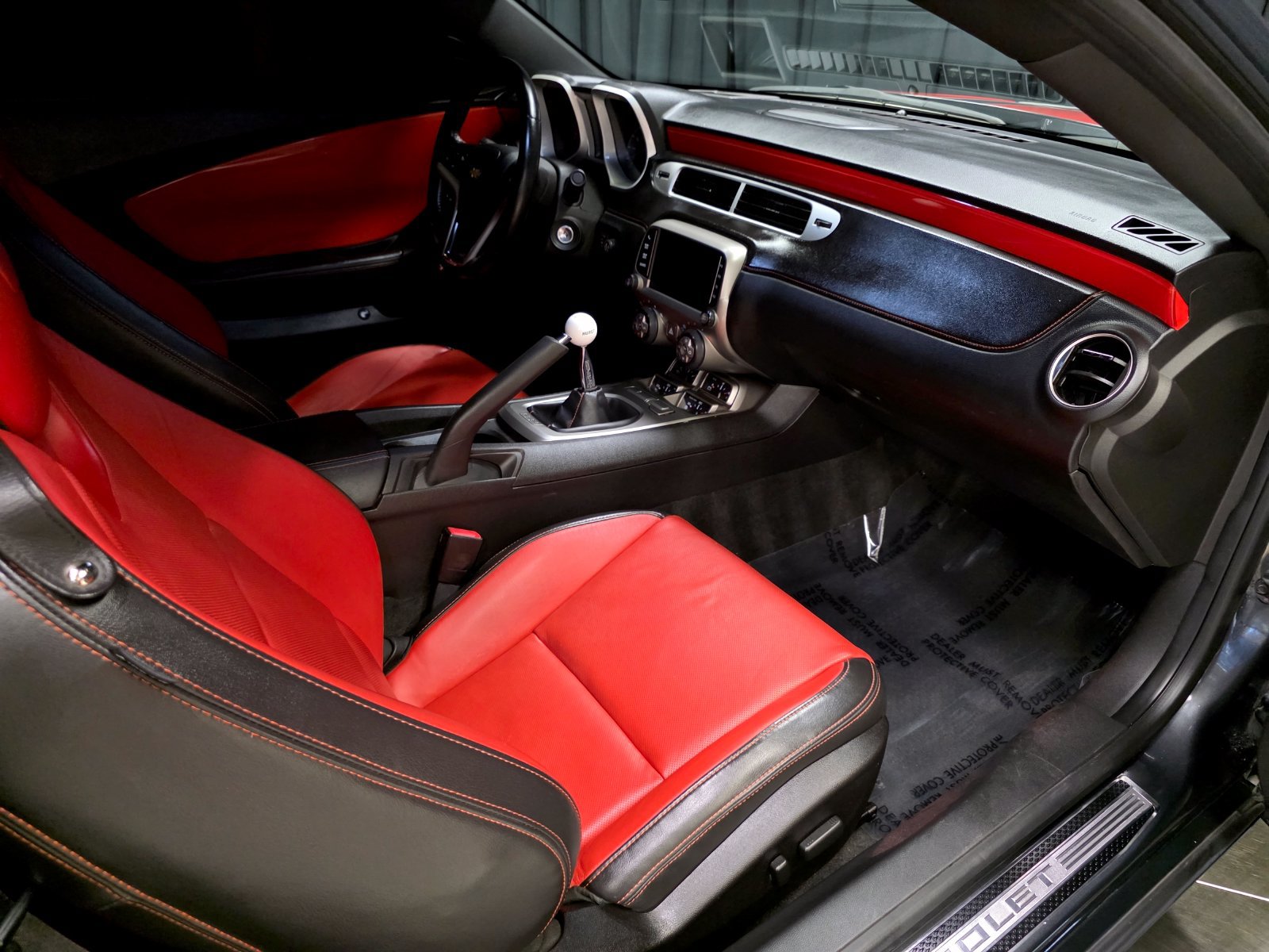 Used 2015 Chevrolet Camaro SS RWD image 35