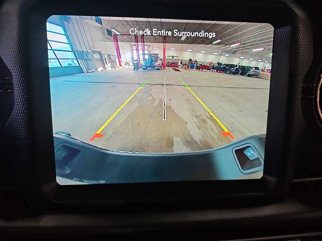 Certified 2022 Jeep Gladiator Overland image 24