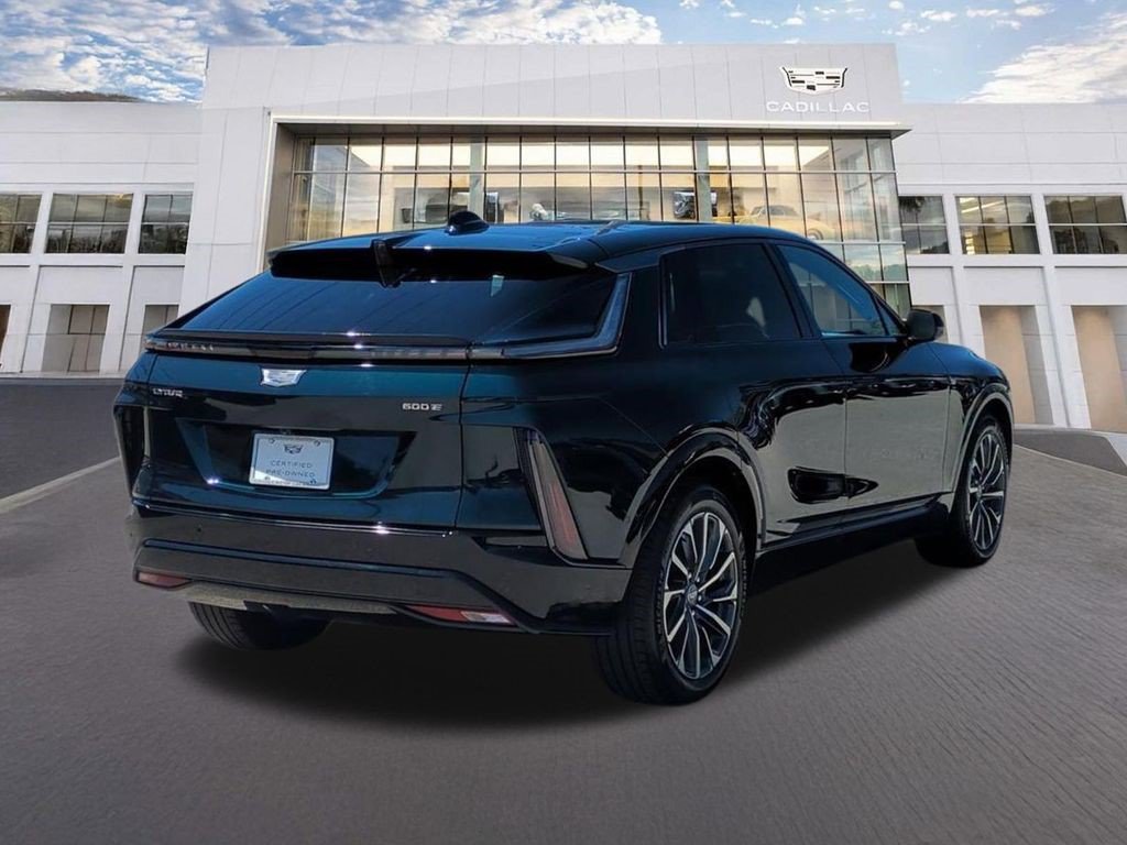Certified 2024 Cadillac Lyriq Sport AWD/4WD image 8