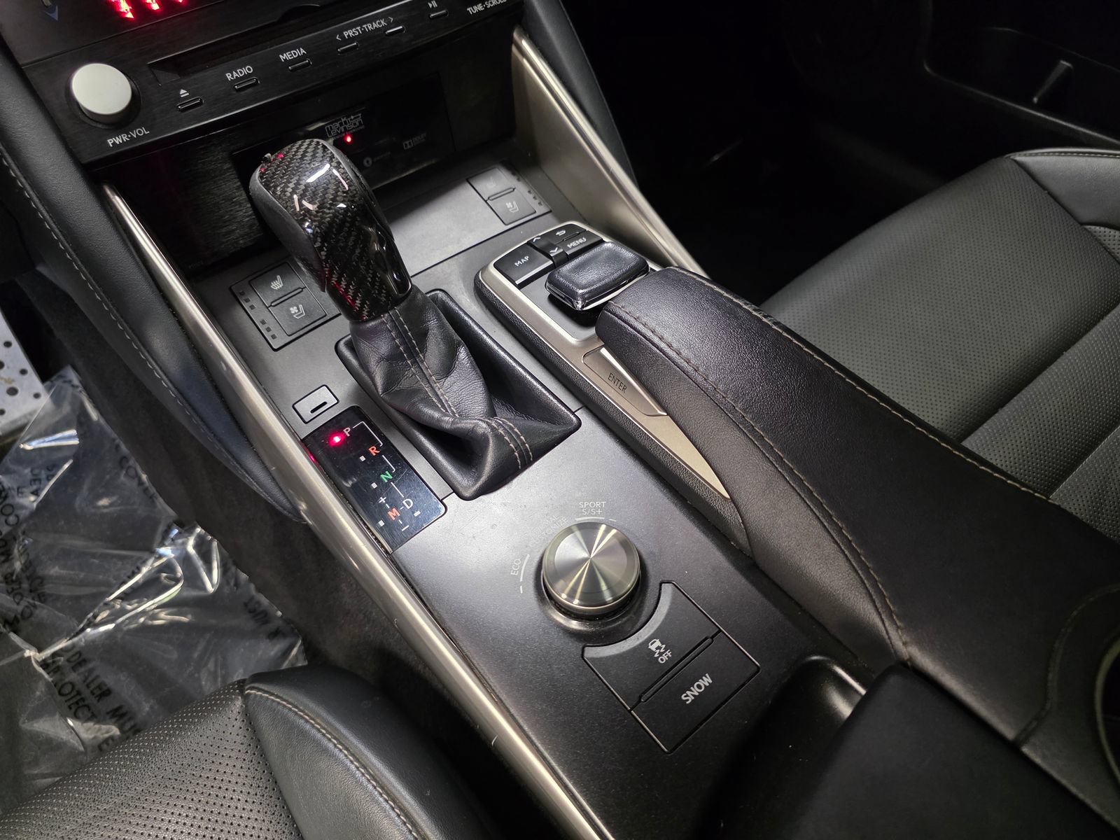 Used 2017 Lexus IS 350 F Sport RWD image 28