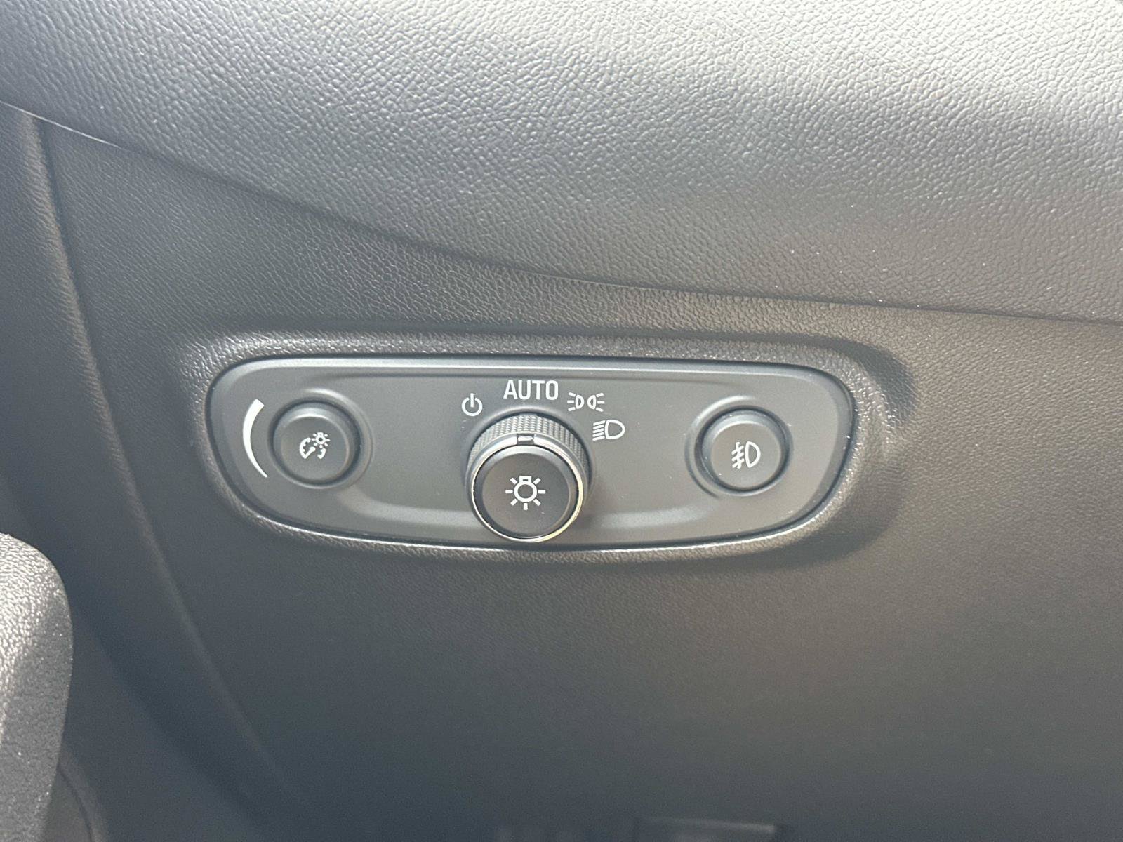 Certified 2021 Chevrolet Equinox LT FWD image 25