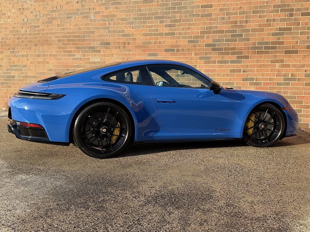New 2026 Porsche 911 Carrera GTS image 7