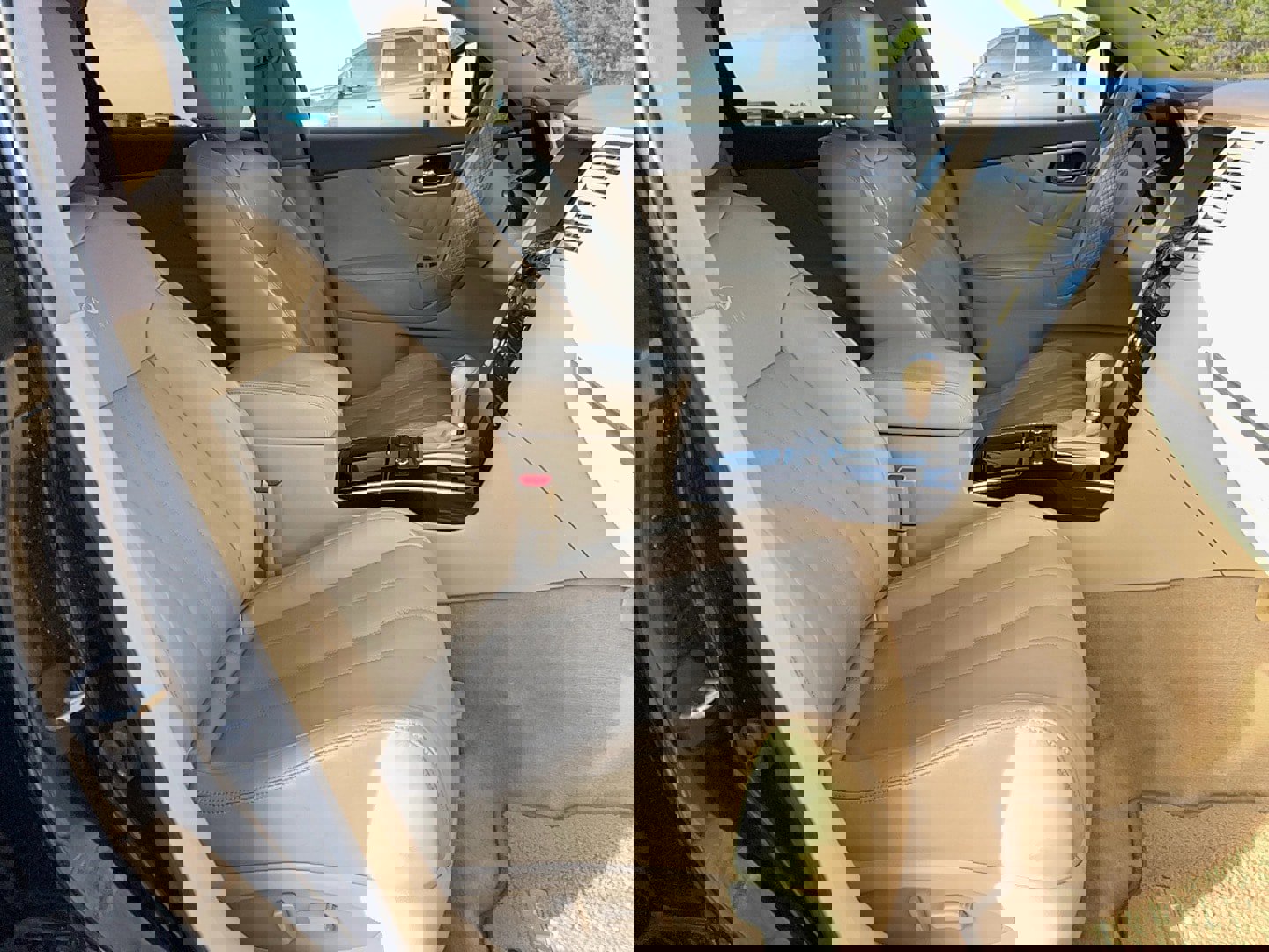 Used 2013 INFINITI FX37 AWD w/ Premium Pkg image 25