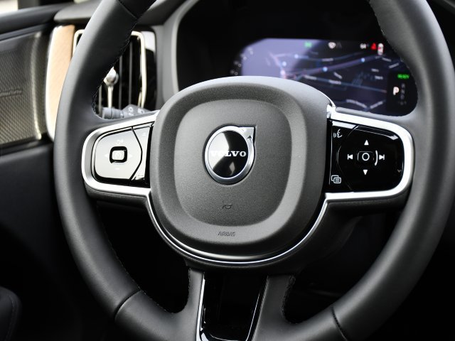 New 2026 Volvo XC60 T8 Plus w/ Protection Package Premier AWD/4WD image 21
