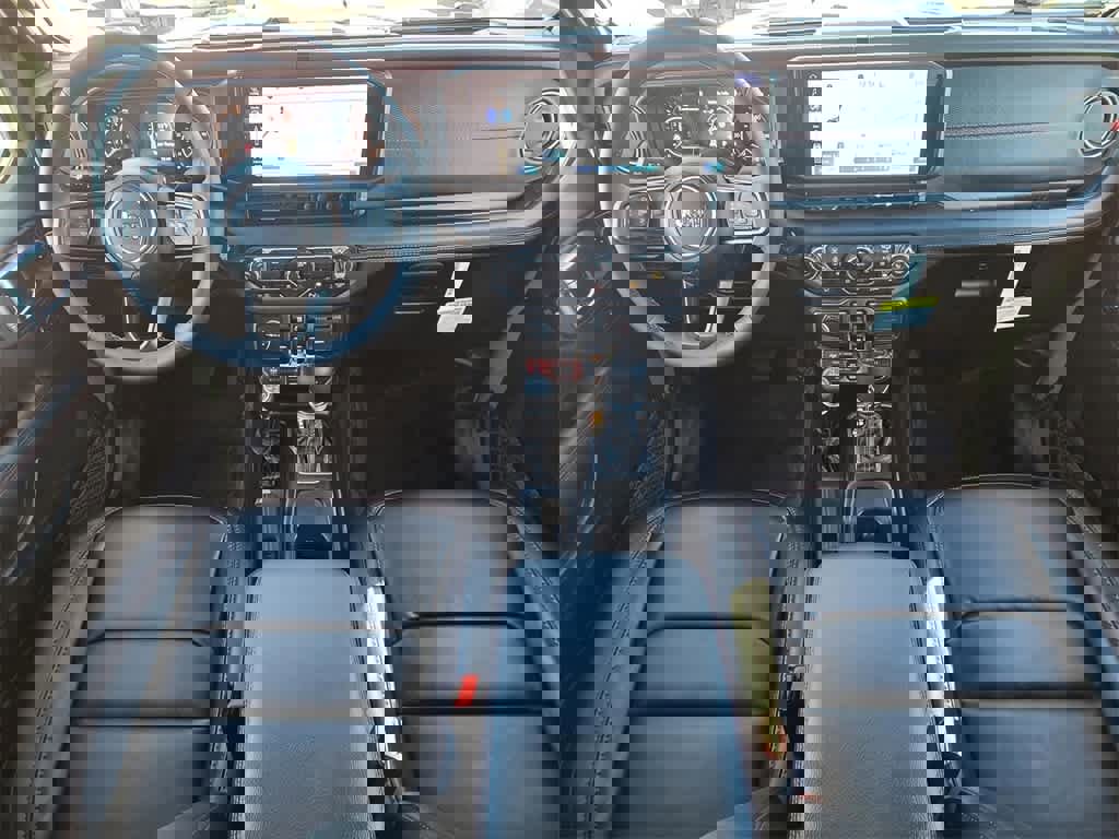 New 2025 Jeep Gladiator Rubicon image 11