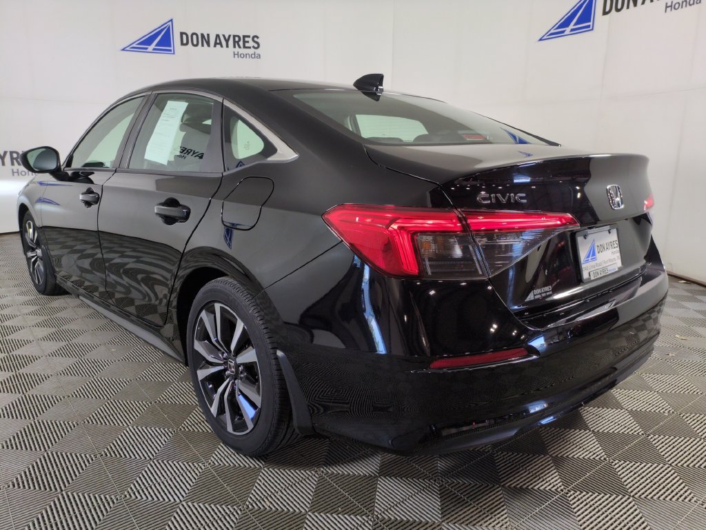 Certified 2024 Honda Civic EX image 3