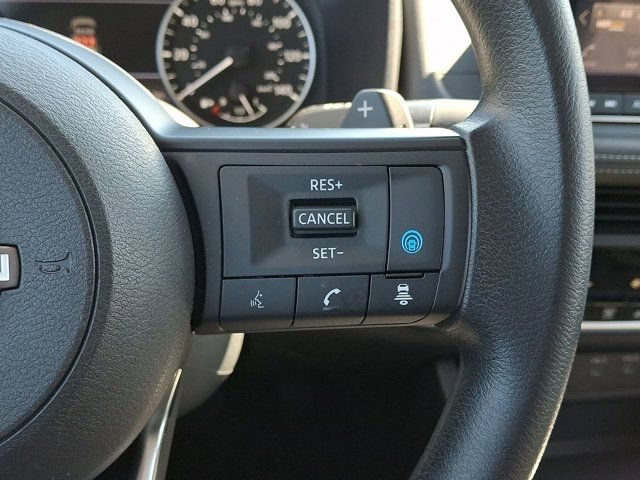 Used 2024 Nissan Rogue SV AWD/4WD image 26
