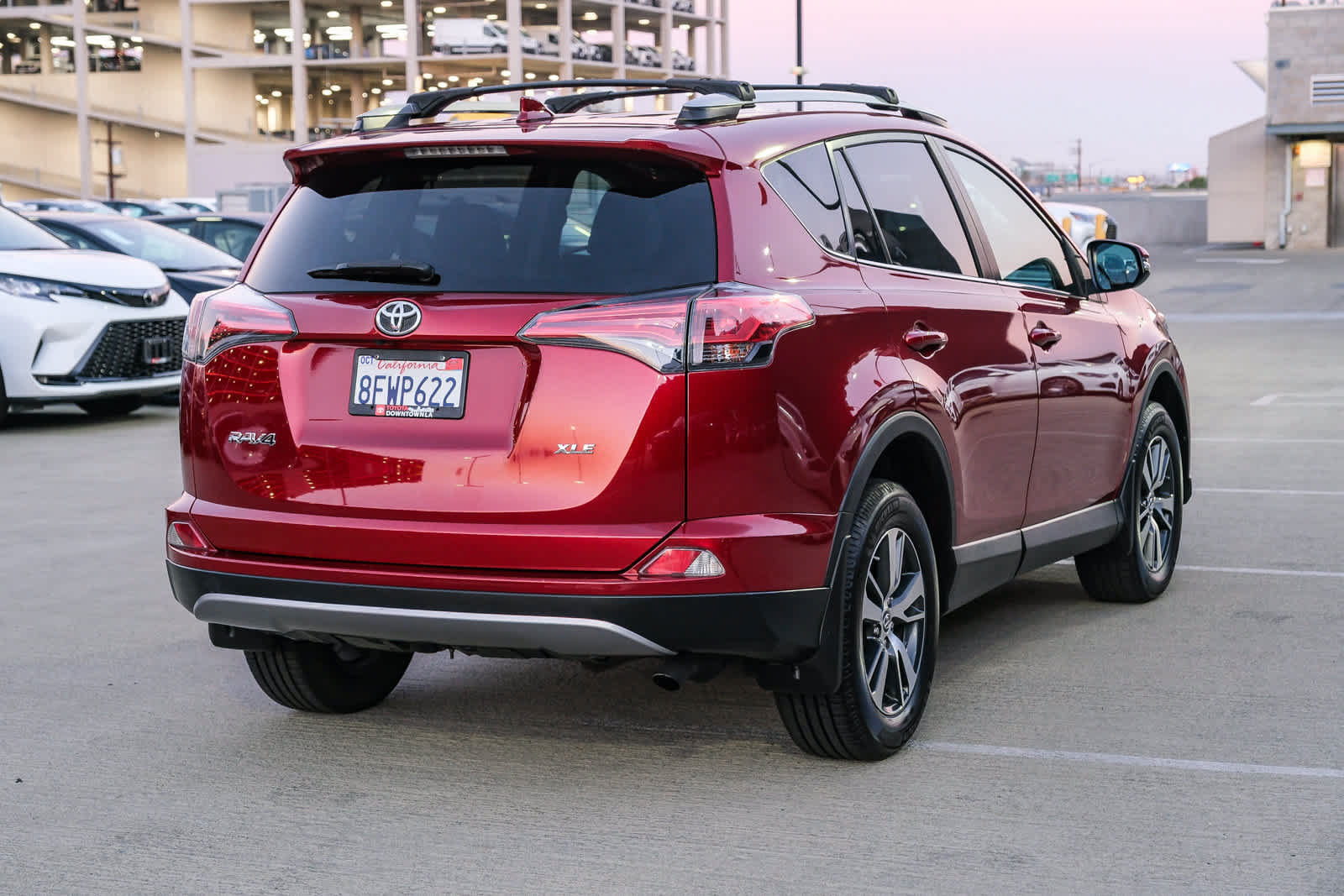 Certified 2018 Toyota RAV4 XLE FWD image 4