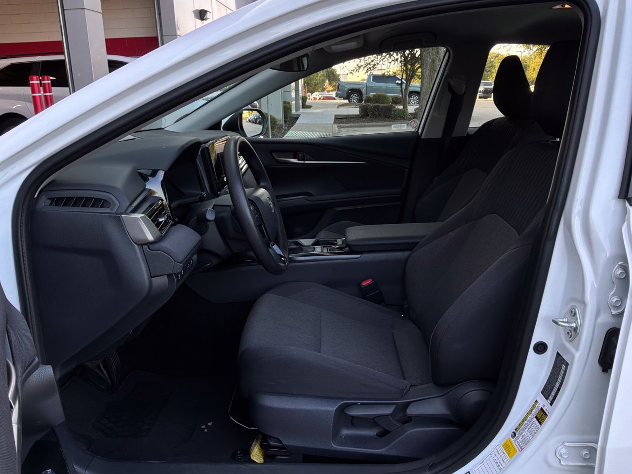 Used 2026 Toyota Camry LE FWD image 10