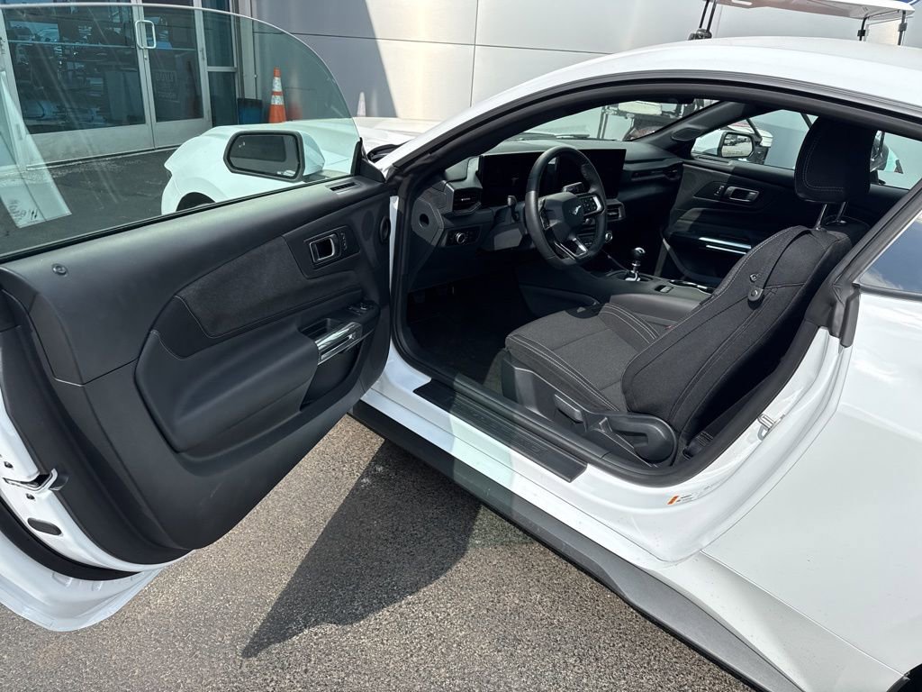 Used 2025 Ford Mustang GT image 12