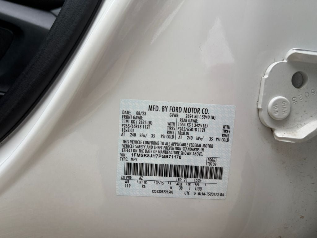 Used 2021 Ford Explorer XLT w/ Equipment Group 202A RWD image 36