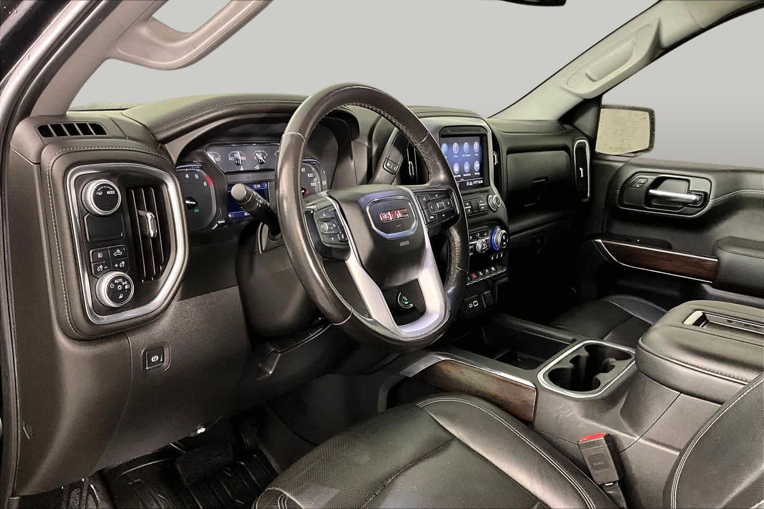 Used 2020 GMC Sierra 1500 SLT RWD image 17