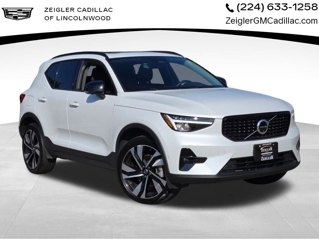 Used 2024 Volvo XC40 B5 Plus w/ Climate Package