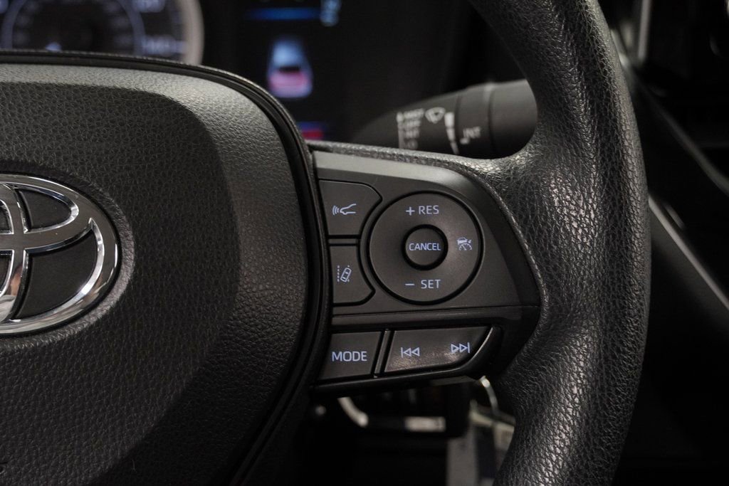Used 2020 Toyota Corolla LE image 35