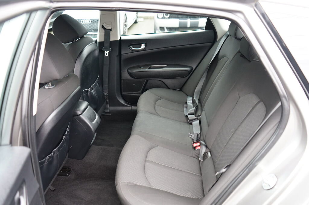 Used 2017 Kia Optima LX image 12