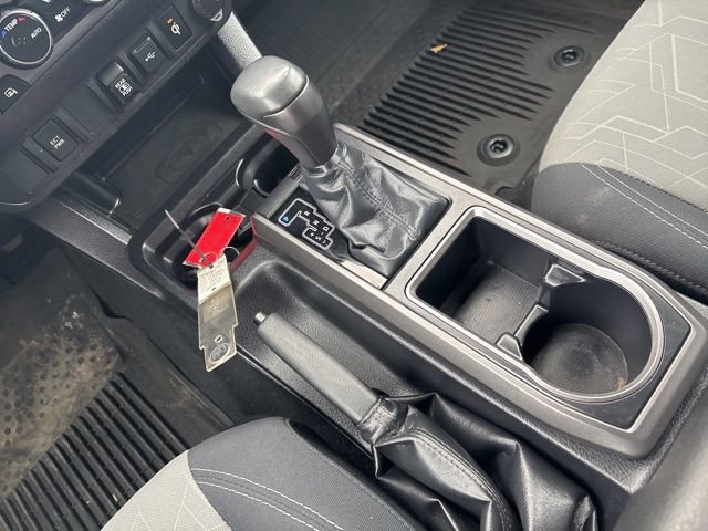 Used 2021 Toyota Tacoma TRD Off-Road image 31