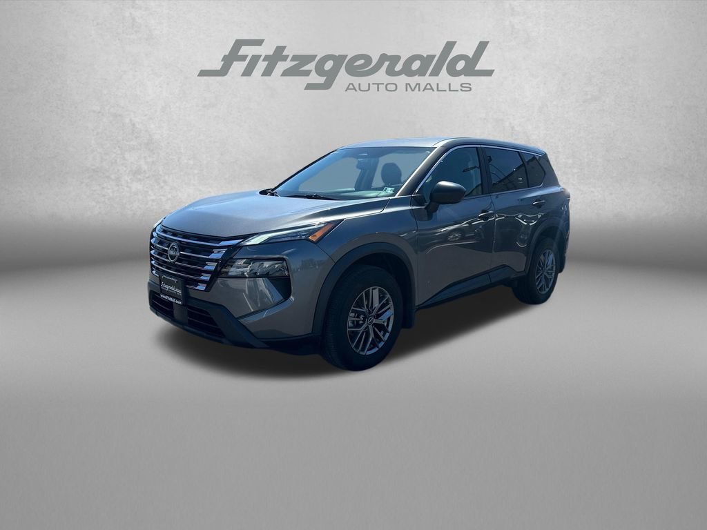 Used 2025 Nissan Rogue S AWD/4WD image 3