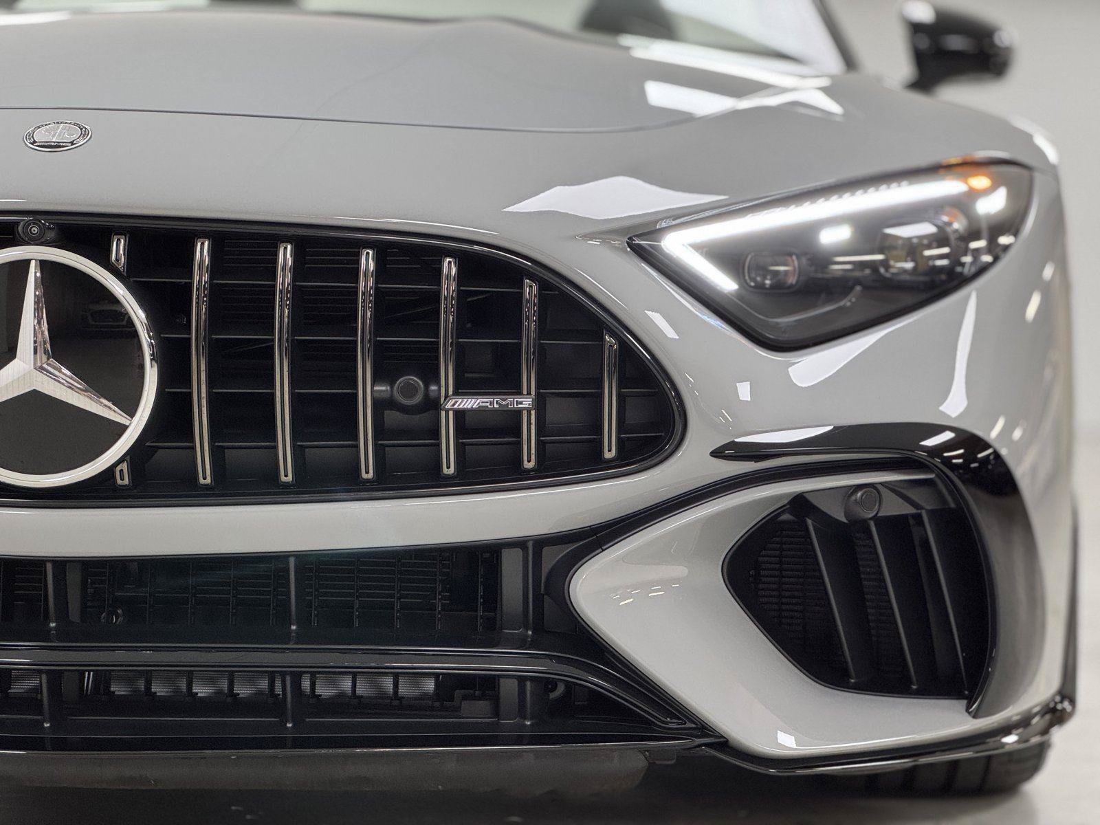 Used 2025 Mercedes-Benz SL 63 AMG S e Performance 4MATIC image 41