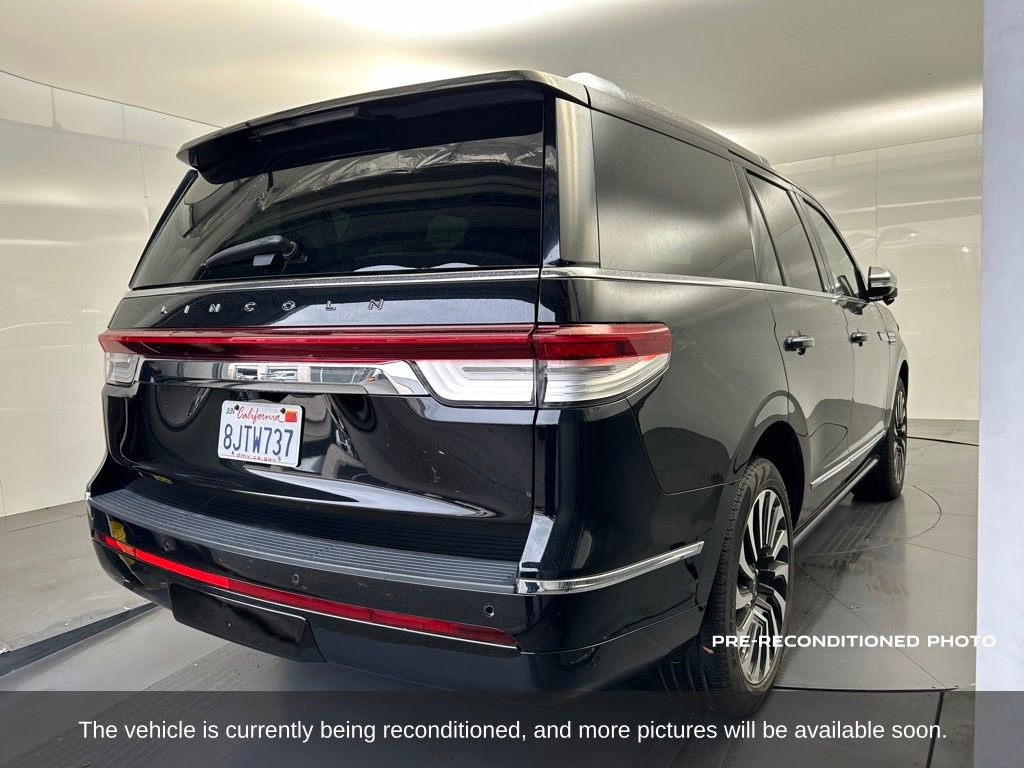 Used 2023 Lincoln Navigator Black Label image 6