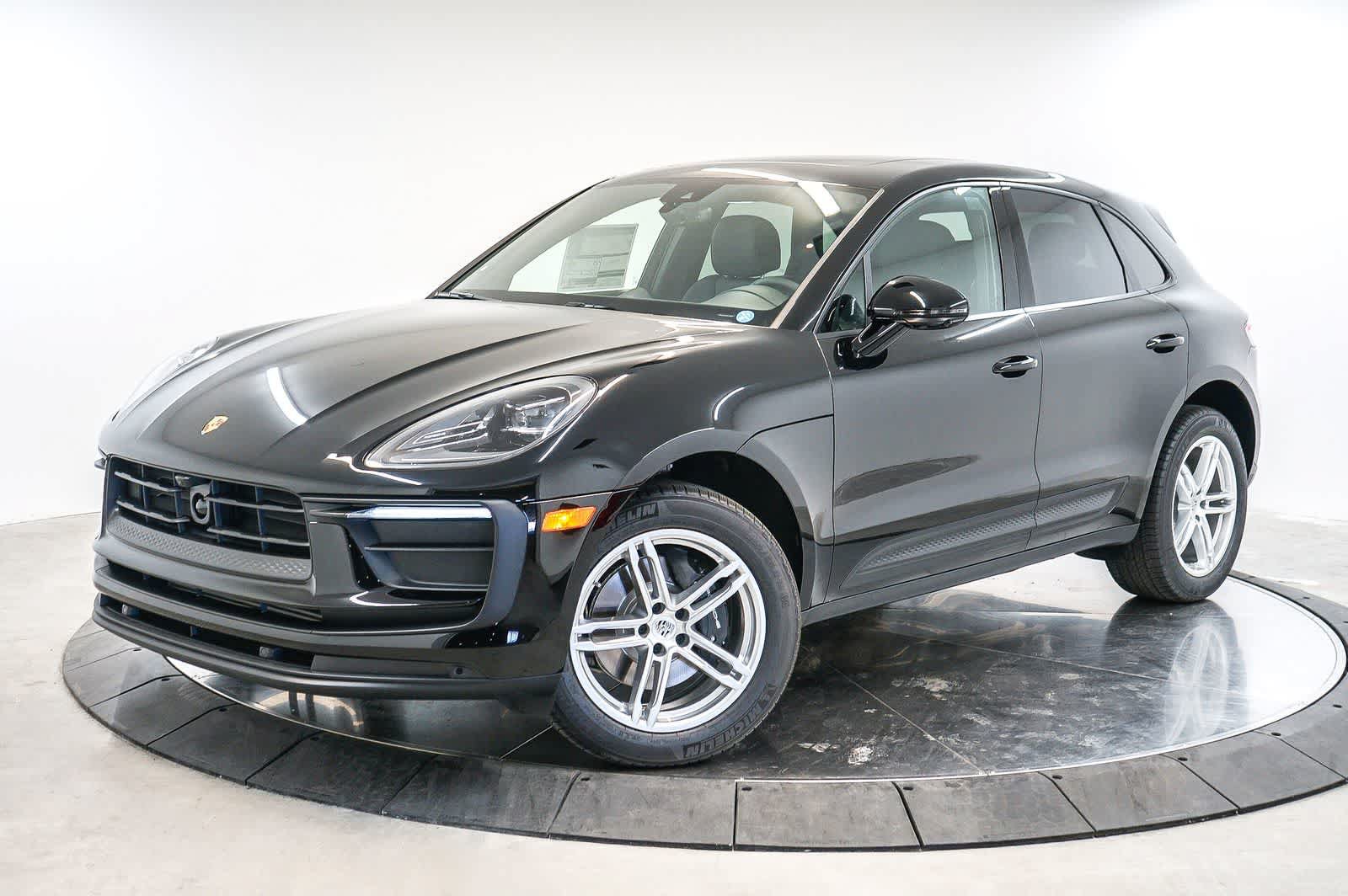 New 2026 Porsche Macan AWD/4WD image 1