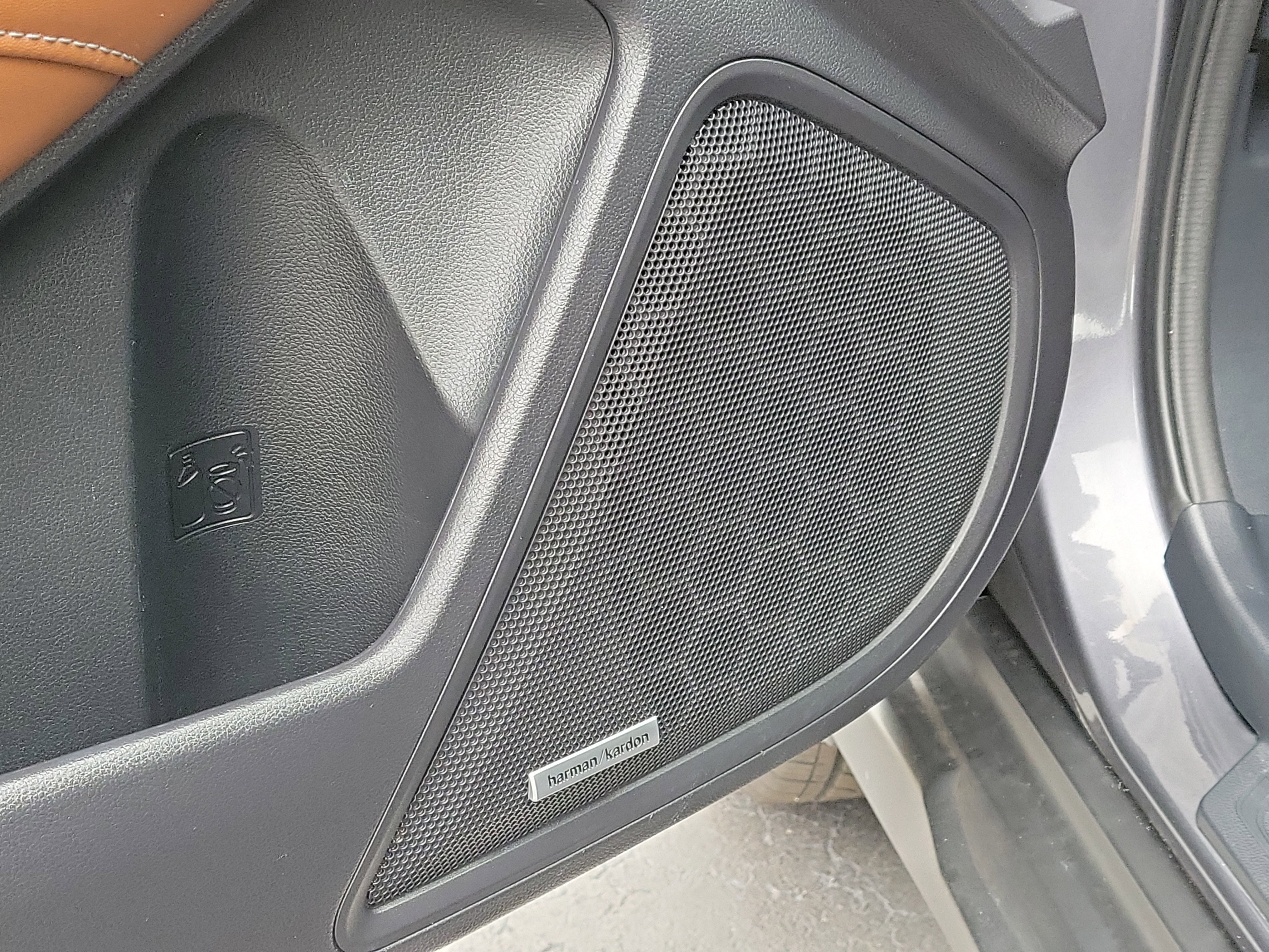 Used 2025 Subaru Outback Touring XT w/ Popular Package #2 image 20