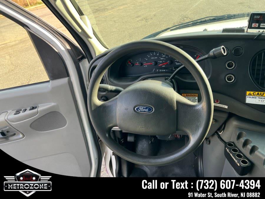 Used 2008 Ford E-350 and Econoline 350 Super Duty image 22