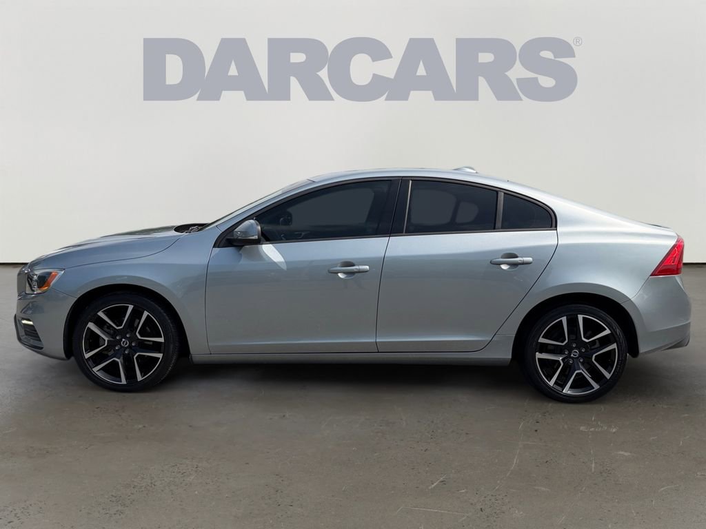 Used 2018 Volvo S60 T5 Dynamic w/ Vision Package FWD image 4