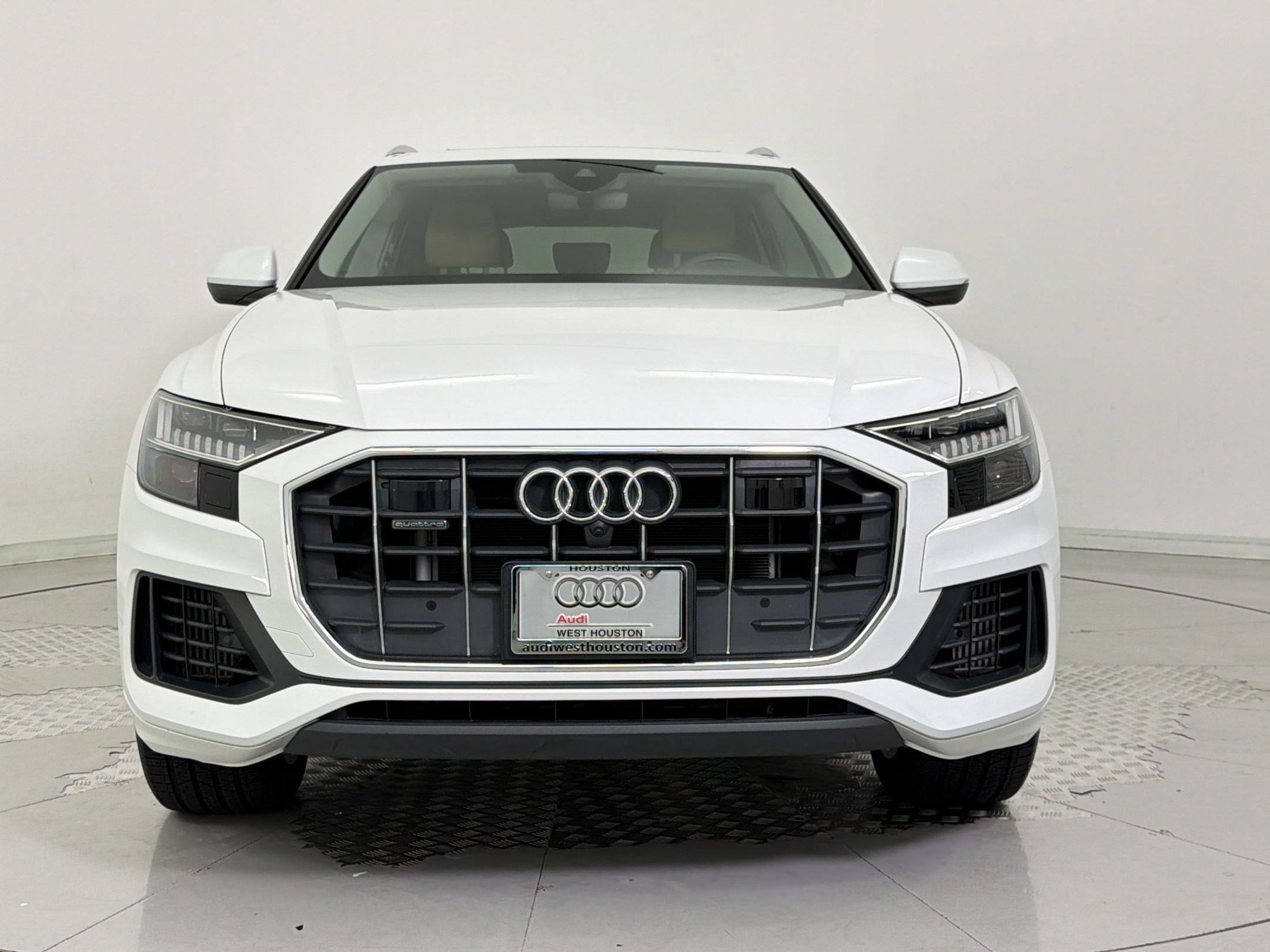 Used 2023 Audi Q8 Premium w/ Convenience Package AWD/4WD image 6