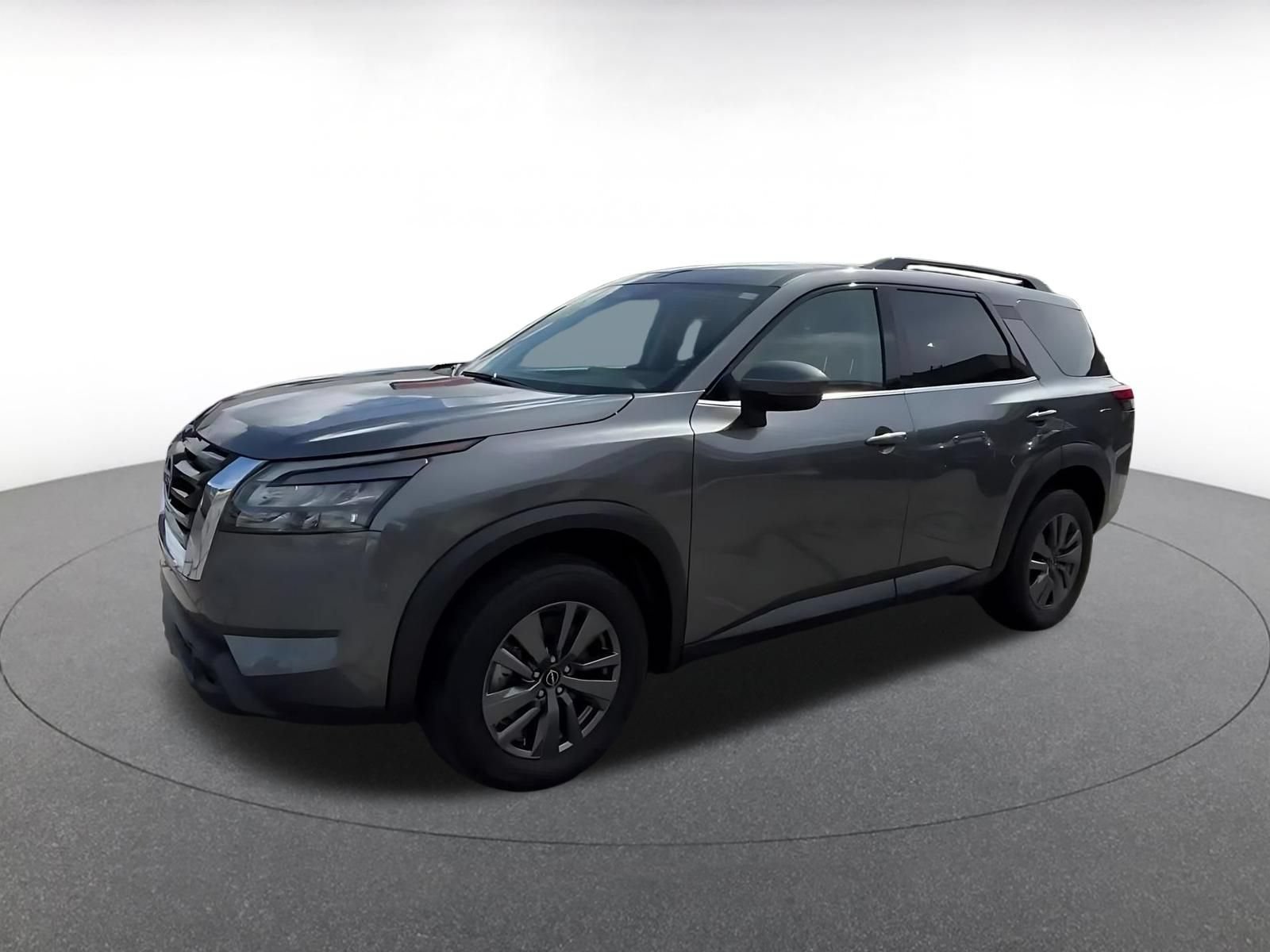 Used 2025 Nissan Pathfinder SV FWD image 7