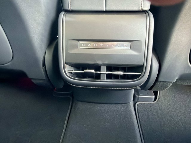 New 2026 Lincoln Nautilus Premier AWD/4WD image 23