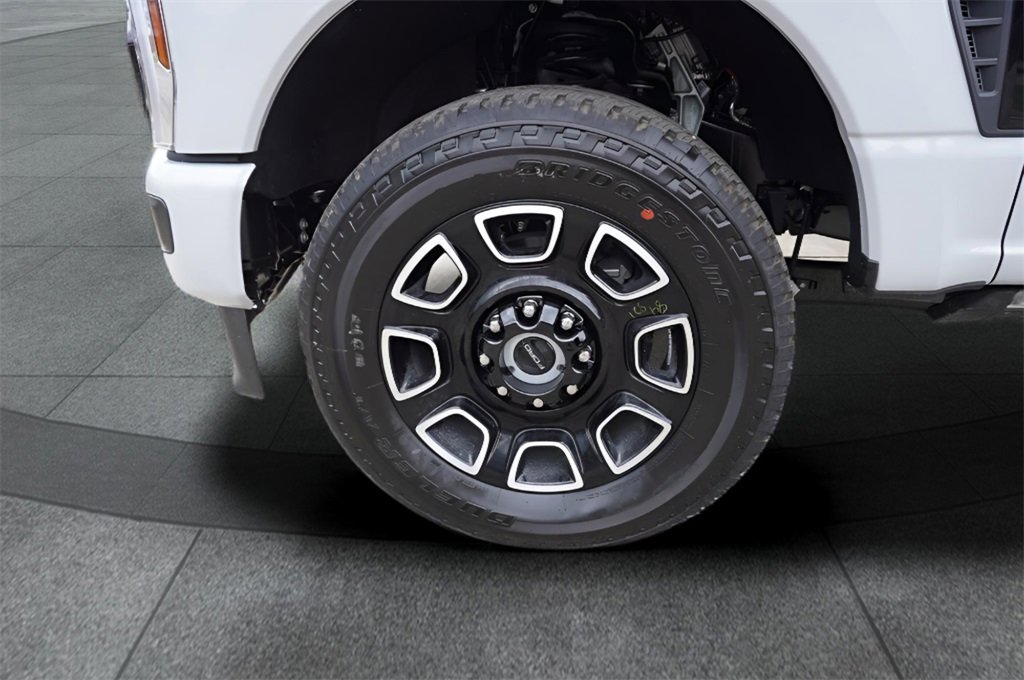 New 2026 Ford F350 Platinum image 35