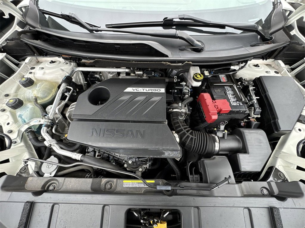Used 2023 Nissan Rogue S image 16