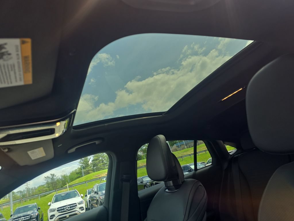 New 2026 Mercedes-Benz GLC 300 4MATIC image 21