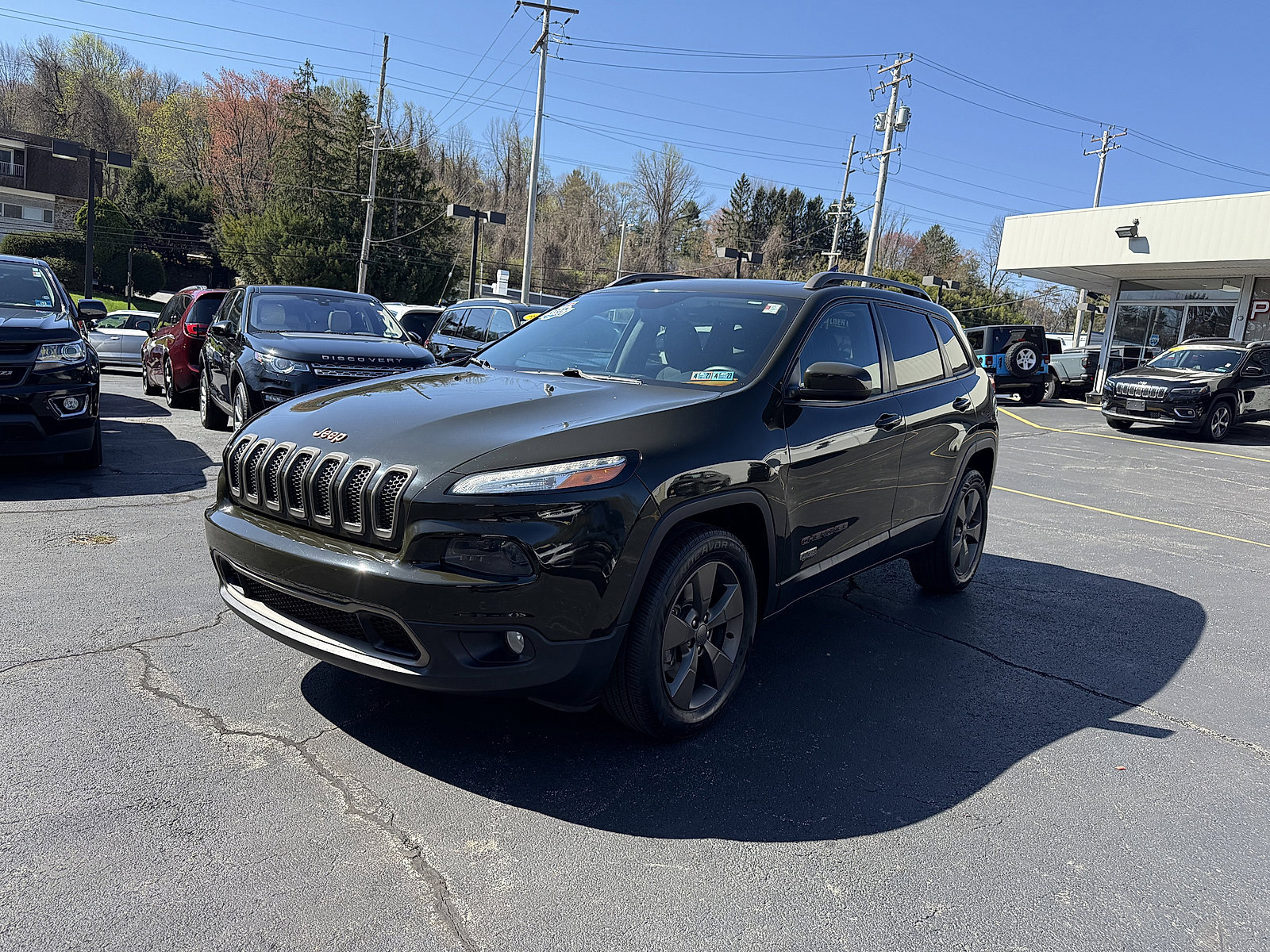 Certified 2016 Jeep Cherokee 75th Anniversary image 4