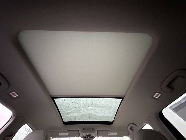 New 2026 Volkswagen Atlas SEL Premium R-Line image 31