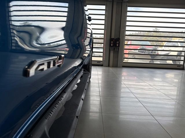 Used 2022 GMC Sierra 1500 AT4 w/ AT4 Preferred Package image 17