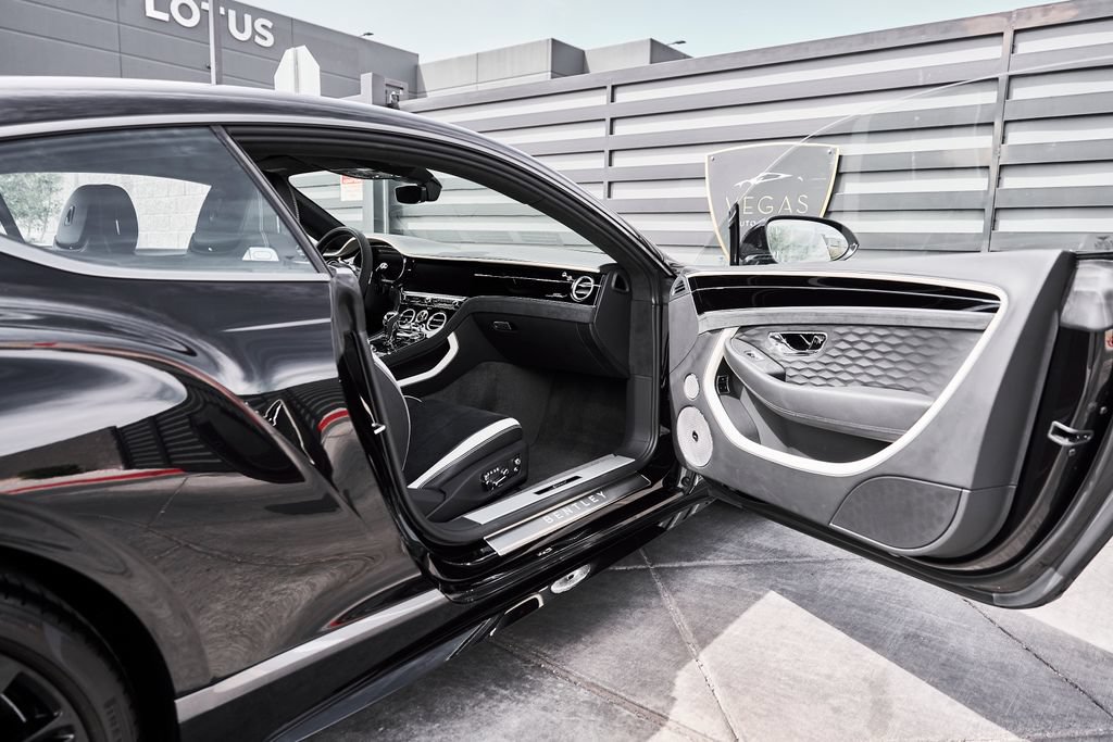 Used 2025 Bentley Continental GT Speed AWD/4WD image 21