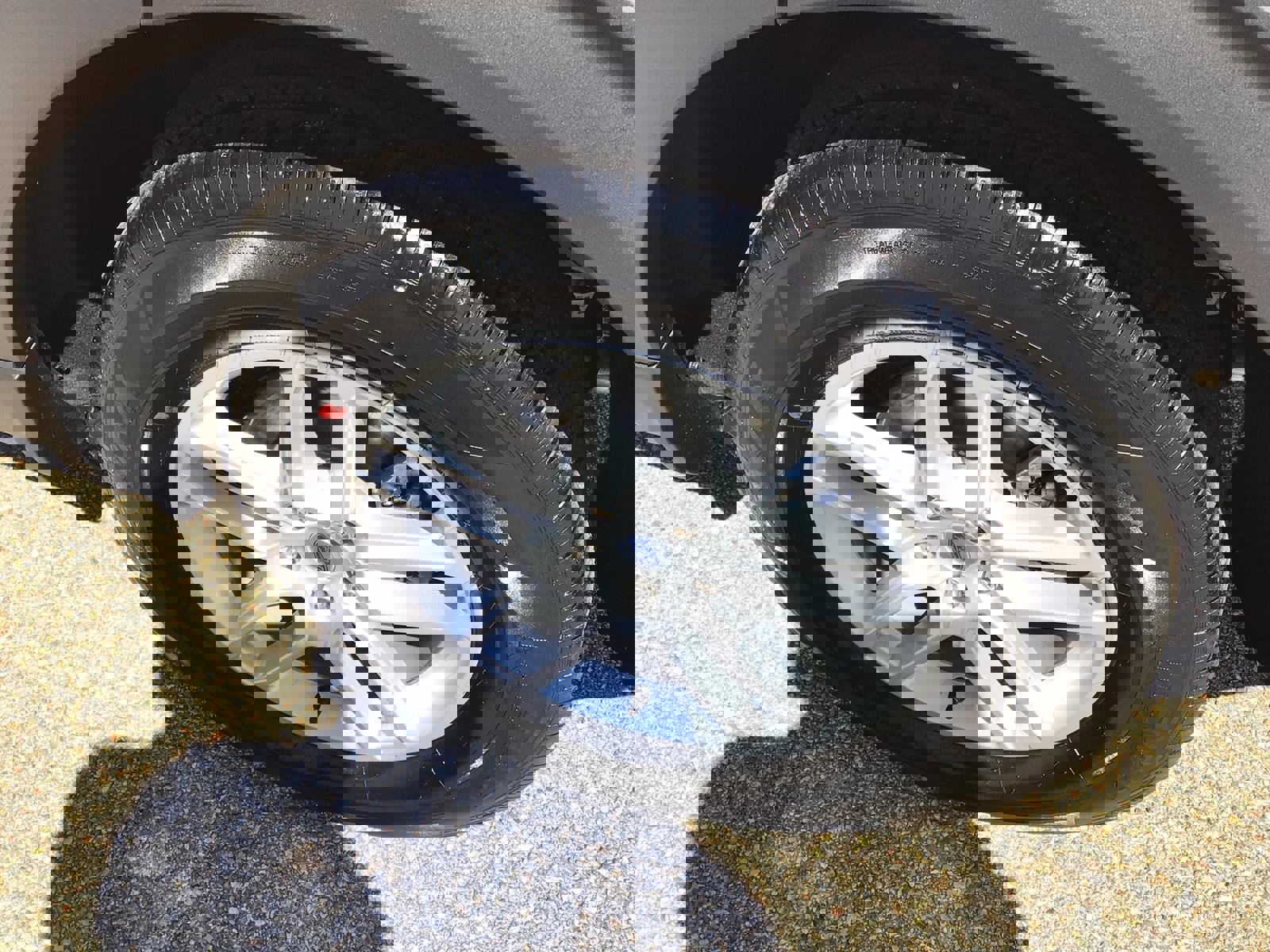 New 2026 Ford Explorer Active image 12