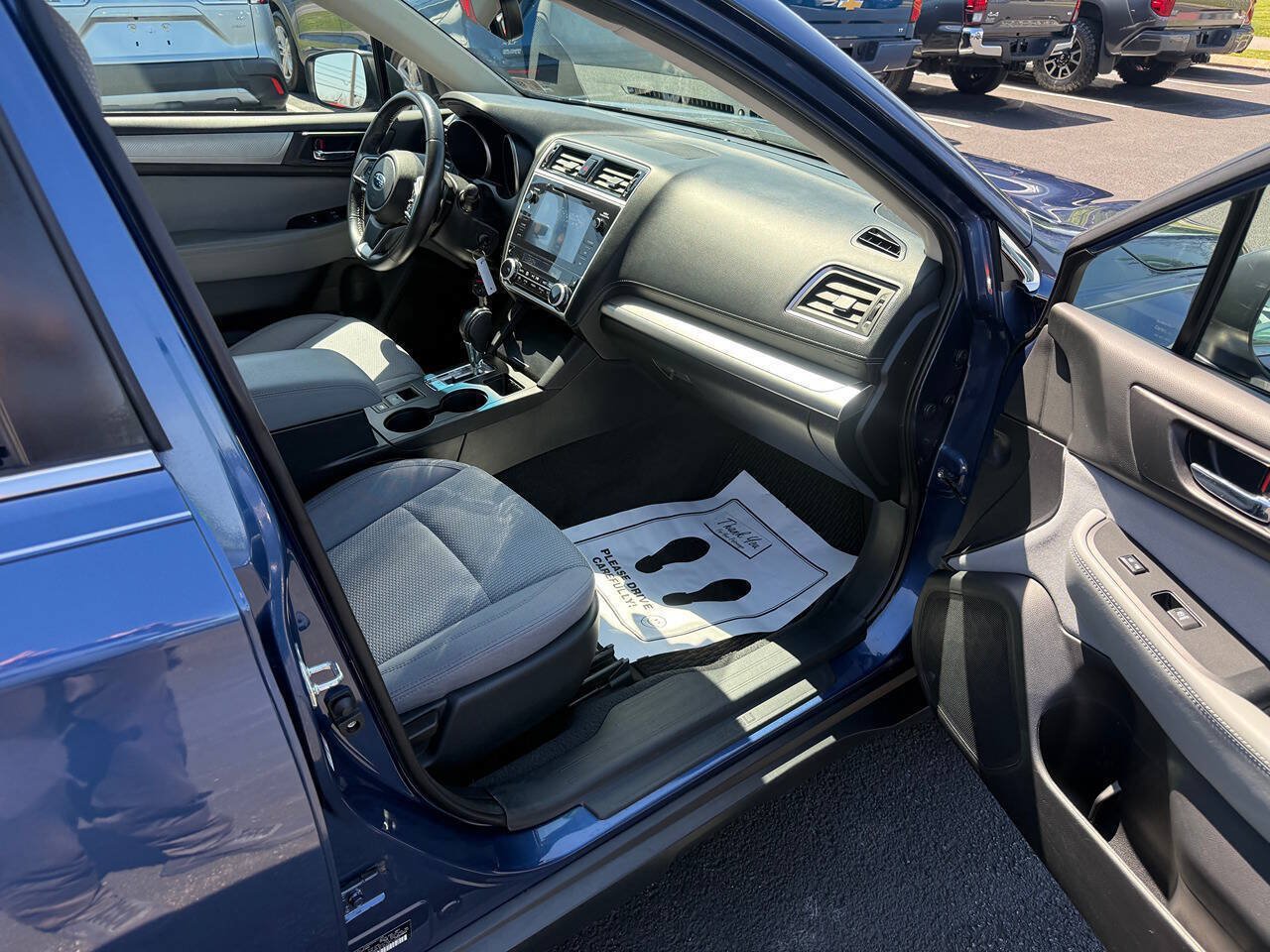 Used 2019 Subaru Outback 2.5i Premium AWD/4WD image 9