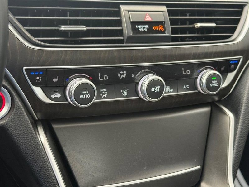 Used 2020 Honda Accord Touring image 19
