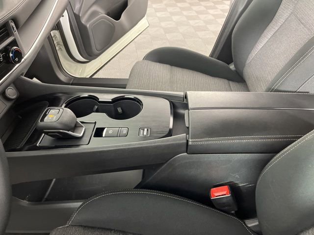 Used 2021 Nissan Rogue S image 28