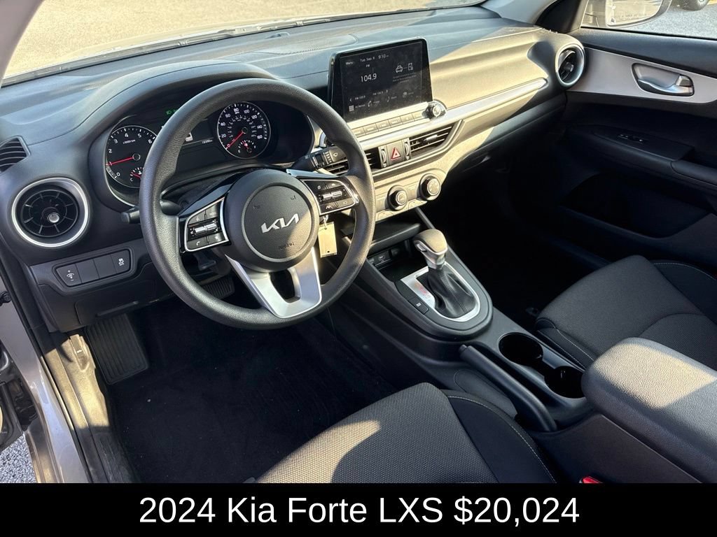 Used 2024 Kia Forte LXS FWD image 10